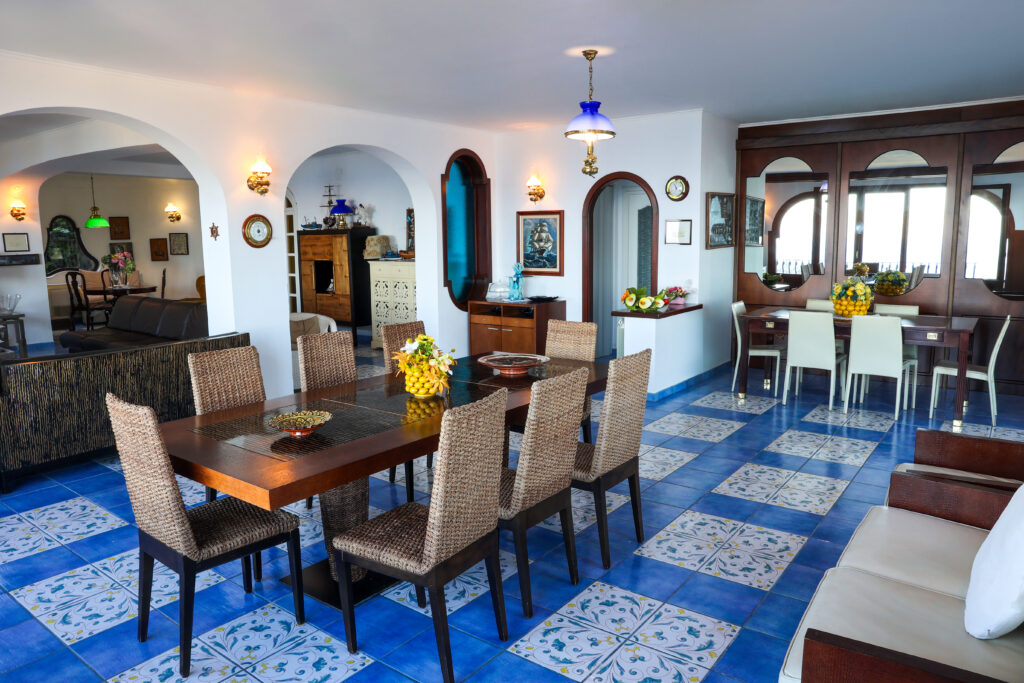 La Villa 3e8a0263